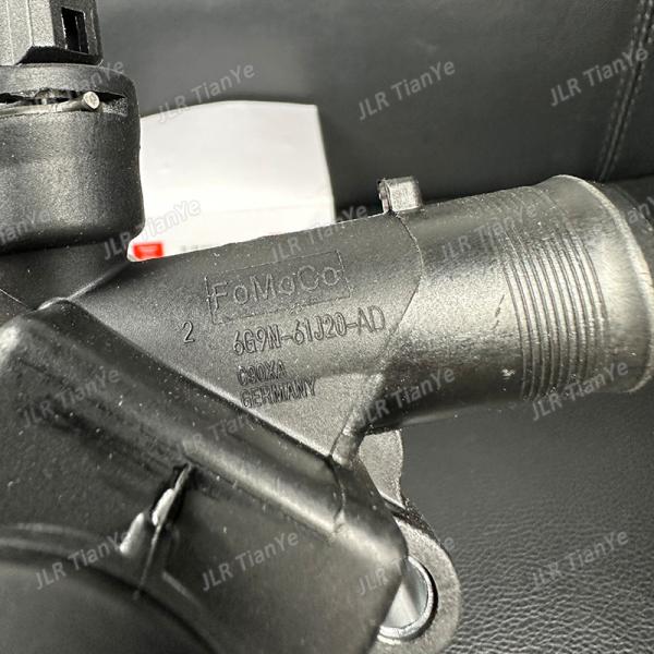 Automobile Thermostat Freelander 2 3.2L Thermostat Replacement LR006071