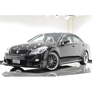 China Toyota Crown 2.5 Sports Navigation Package New Black Leather Seat Covers / All-New Full Water Tank Capacity For The Car / All-New 20-Inch Tires And Wheels / All-New Aerodynamics / All-New LED Fog Lig on sale