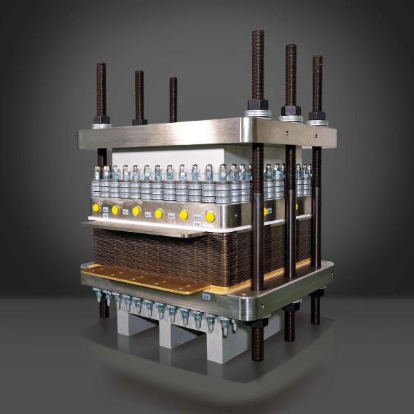 QLSC-H15 15Nm3L/Hour Hydrogenics Pem Electrolyzer With 99.999%-99.9999% Purity