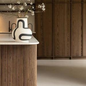 Luxury Durable Kitchen Cabinet High End Contemporary Wood Cupboard Veneer