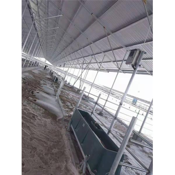 Cow Frost Proof Thermal 98KG Cattle Water Drinkers 560mm Heated Water Trough