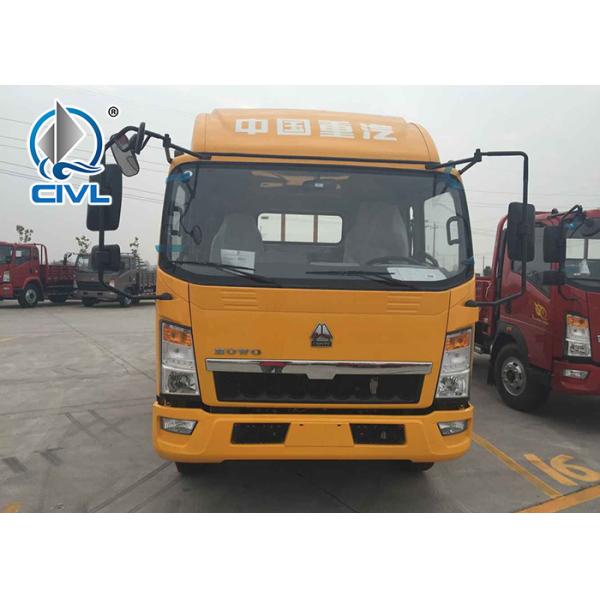 1 - 10 Ton Cargo Truck Sinotruk New Howo 4x2 Light Duty Commercial Cargo Trucks ZZ1047C2813C145