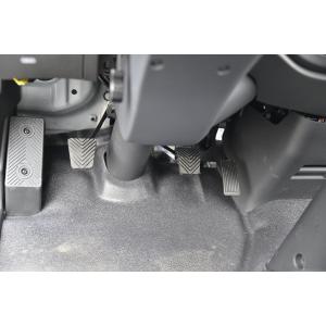 JAC X5 Small Cargo Lorry Truck 3Tons 120HP Gasoline Engine Left Steering