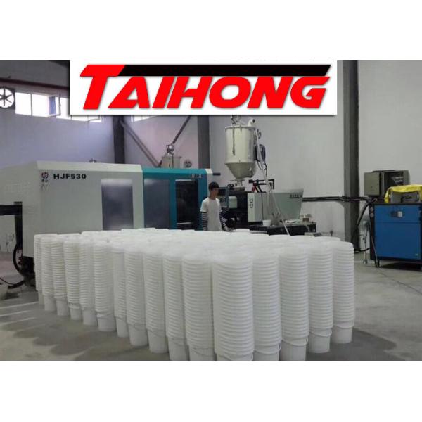 Buy Disposable Spoon Products Plastic Injection Molding Machine PP Material at wholesale prices