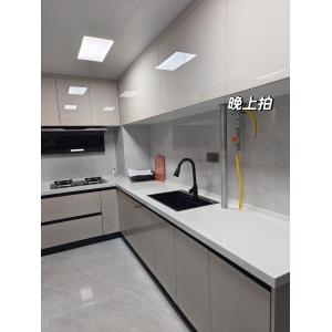 China Modern Kitchen Cabinet with Melamine Finish for Apartments on sale