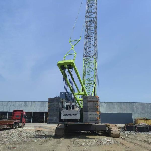 180 Ton Lattice Boom Crane ZCC1800H Safe Operation Folding Design and Energy Efficiency