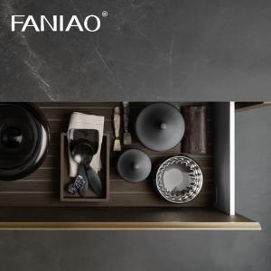 Wholesale Custom Kitchen Cabinet Melamine Luxury Villa Kitchen Cabinet