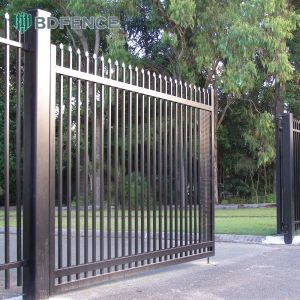 Residential Tubular Steel Fence Child-Proof