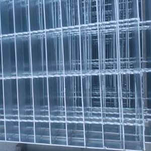 Quality Pressure Welded Carbon Q235 Steel Metal Grating Hot Dip Galvanized for sale