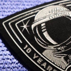 China Wholesale High Quality 3D Clothing logo Heat Printing Transfer Silicone Circular Label for T-shirt Handbag Hats Shoes on sale