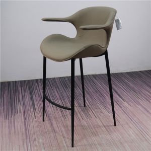 China Black Painted Frame 75cm High Bar Chairs With Backs on sale
