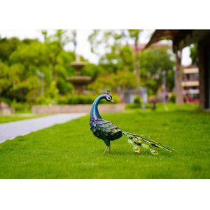 Colorful Animal Peacock Metal Garden Ornament Artistic Weatherproof