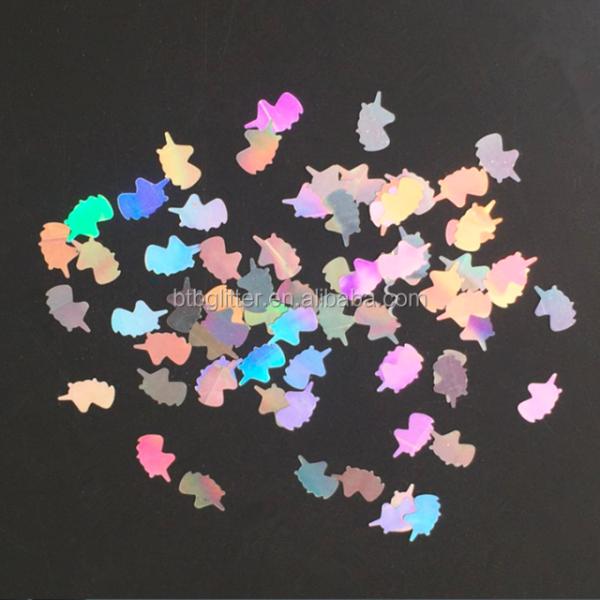 Artware Polyester and Glass Craft Supplies for Beautiful Heart-Shaped Glitter LED Wedding Decorations