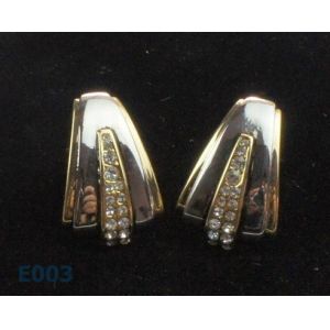 2012 fashion zirconia stud earrings with crystals with new design