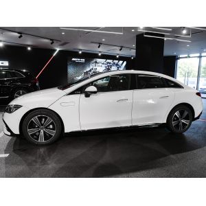 Mercedes 4MATIC Electric Sedan