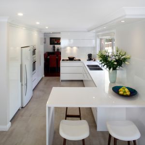 Modern Prefab Kitchen High Gloss Lacquer Cabinets Luxury Flat Panel White