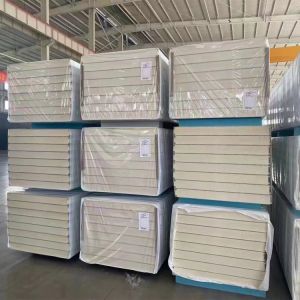 Fire-Resistant 35-40kg/m3 Core Density PU Sandwich Panel with Polyurethane