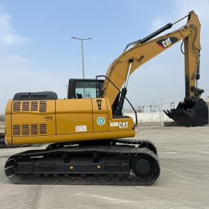 China 6T Operate Weight Used CAT Excavators with Advanced CAT C2.4 Engine and 182kW/rpm Rated Power on sale
