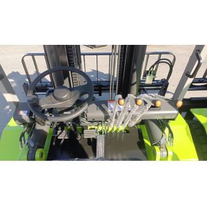 Good Price 7 Ton 7T Capacity Diesel Powered Forklift
