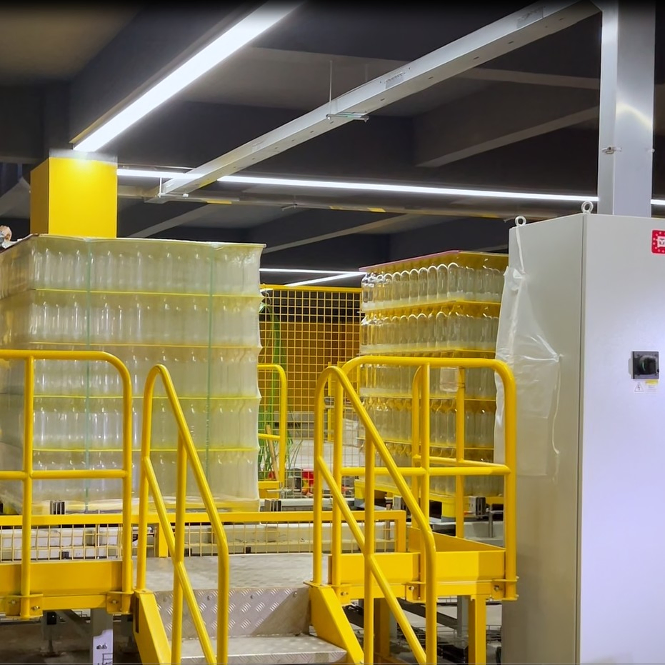 Quality Fully Automatic High Speed Bottle Depalletizer for Beverage Industry for sale