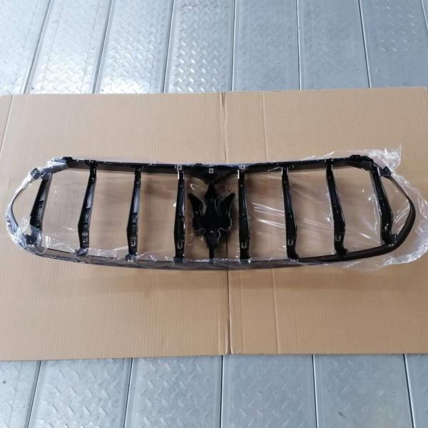 670048789 Front Grille Assembly Black For Maserati Levante