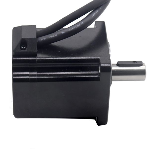 200W Drip Proof Servo Logistic Motor with 3000rpm Speed 0.637nm Torque