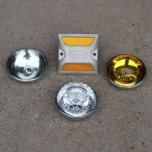 High Reflection Glass Road Reflector with Customized Size Tempered Glass Road