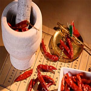 China Strong Pungent Chilli Seeds Crispy 95-99% Purity 8mm  1%Max Impurity on sale