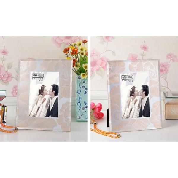 Buy Vintage Free Standing Glass Photo Frames Glitter Surrounded With Custom Logo at wholesale prices