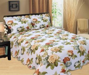 China Microfiber Printed Queen Size Bed Quilts , Optional Colors Bed Cover Sets on sale