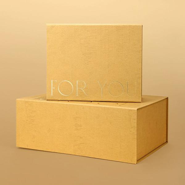 Rigid Folding Black Paper Packaging Magnet Closure Lid Cardboard Foldable Magnetic Gift Box With Logo