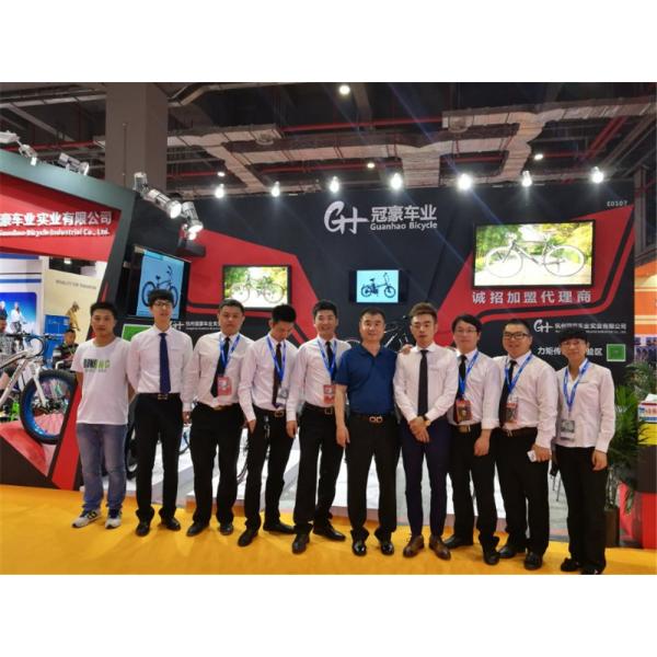 Customized 700C Fixed Gear Bike Wheel Set with Pantone Color and 32-40H Spoke Hole