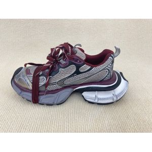 China Women New Fashion Classic Sneakers on sale