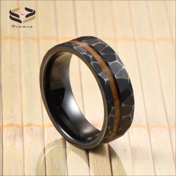 Trendy Vintage Whiskey Barrel Wood Inlay Black Hammered Tungsten Ring Wedding Band Men Ring for All Size and Other Material