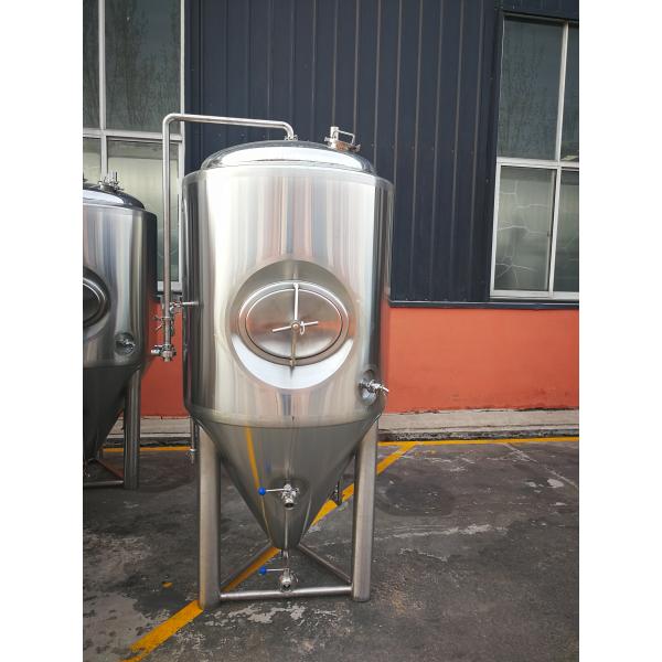 Large Beer Fermentation Tanks 4 Stainless Steel Legs With Leveling Foot Pads