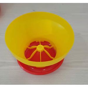 Bucket Broiler Manual Poultry Feeder Drinker