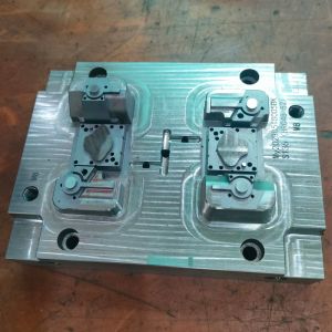 GF30 Small Electronic Parts Dong Guan City Toolmaker Custom Nylon