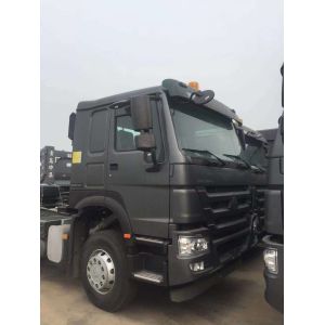 HW19710 Tractor Trailer Truck