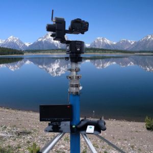 China Hand Erect Monitoring Portable Telescoping Antenna Mast on sale