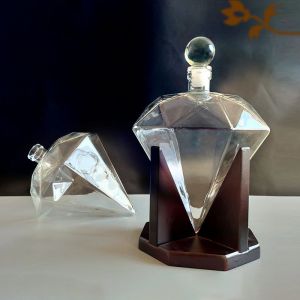 1000ml Diamond Shaped Glass Bottle With Wooden Frame