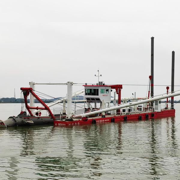 JMD450 18inch Dredging Suction Dredger Ship in working site