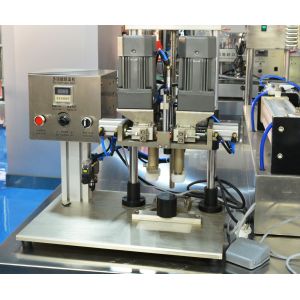 Desktop 80W Bottle Screw Capping Machine Electrical control movement