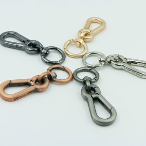 High end customized zinc alloy various color of car accessories spring snap hook