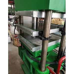 Rubber Vulcanizing Press for Insulation Pads