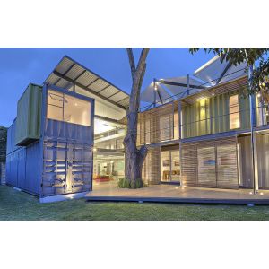 Prefab Shipping Container Homes Heat Insulation Wind Proof Luxury Living