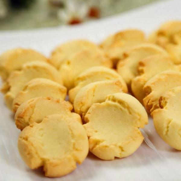 Buy Italian Cookies And Cakes 120g Hard Boiled Egg Yolk Cookies at wholesale prices