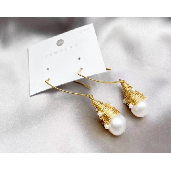 New Design Waterfresh Pearl Earrings Temperament Geometric Gold Color Metal Hoop Earrings Baroque Pearl Earring Women