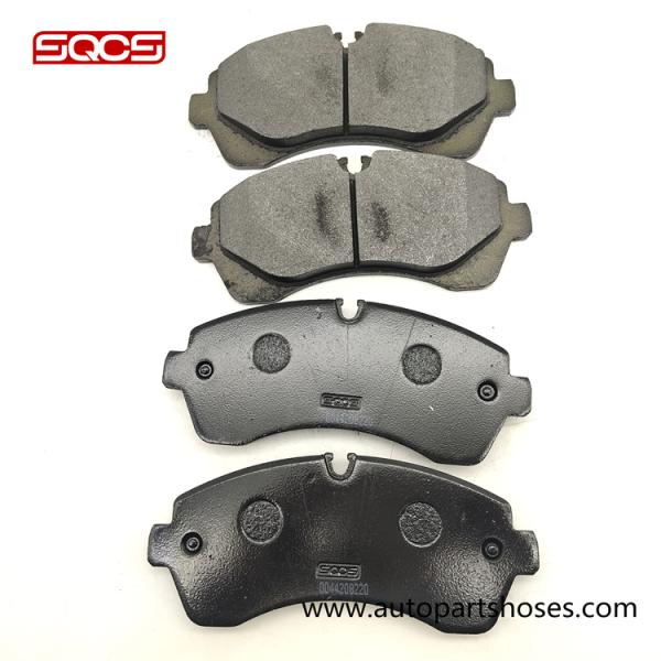 ISO/TS16949 Certified Brake Pads for 2006- Sprinter 906 0044206820 004 420 82 20
