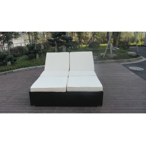 Hand-Woven Rattan Sun Lounger , Outdoor Garden Lounge Chair