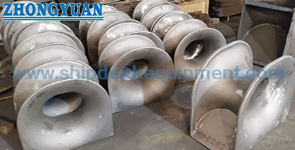 DIN 81915 Type C Casting Steel Deck Mounted Mooring Chock Ship Towing Equipment